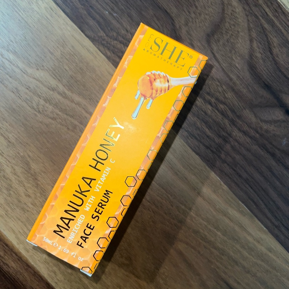 SHE Aromatherapy Manuka Honey Enriched with Vitamin C Face Serum